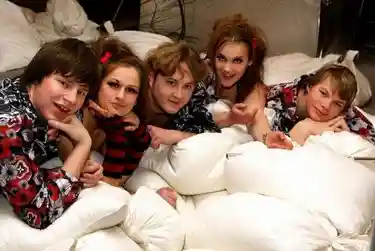 2.camillas_foto_1.jpg (43686 bytes)