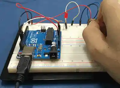 Led controlled by an analog input