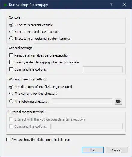 Spyder IDE's Run Settings dialog box