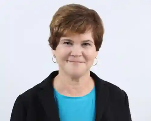 Krysta Harden headshot