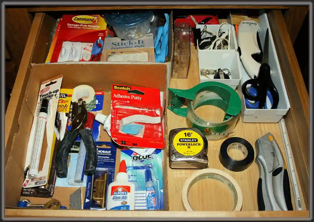 Desk Drawer alt text