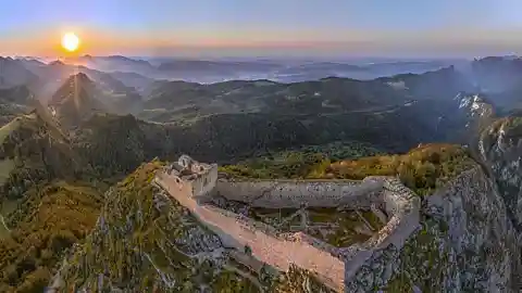 The French fortress of a celibate sect