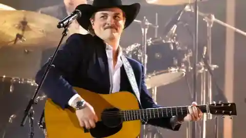 Zach Top performs onstage during the 59th Annual CMA Awards at Bridgestone Arena on November 19, 2025 in Nashville, Tennessee.