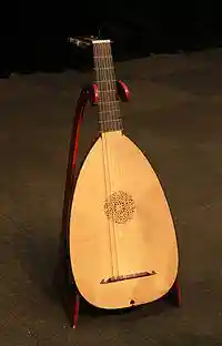 Lute (by Princess Ruto, 2013-02-11).jpg