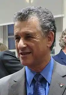 Daniel J. Levitin (cropped).jpg