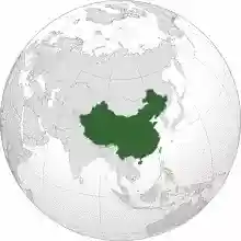 Land controlled by the People's Republic of China shown in dark green; land claimed but uncontrolled shown in light green.