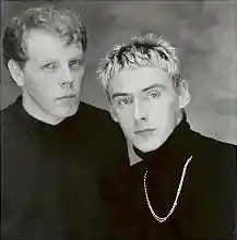 The Style Council in 1988, left to right: Mick Talbot (keyboards) and Paul Weller (vocals)